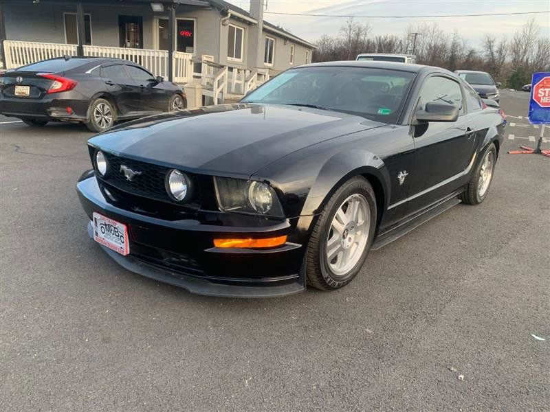 Used 2009 Ford Mustang GT RWD image 11
