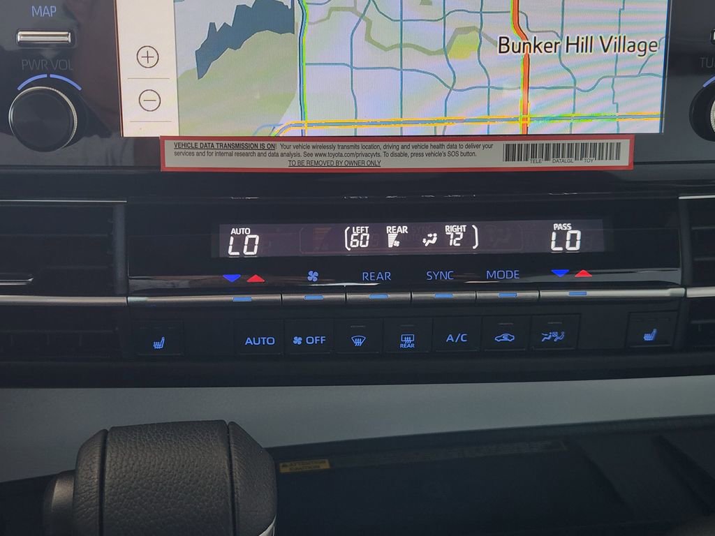 Used 2022 Toyota Sienna XSE w/ XSE Plus Package FWD image 19