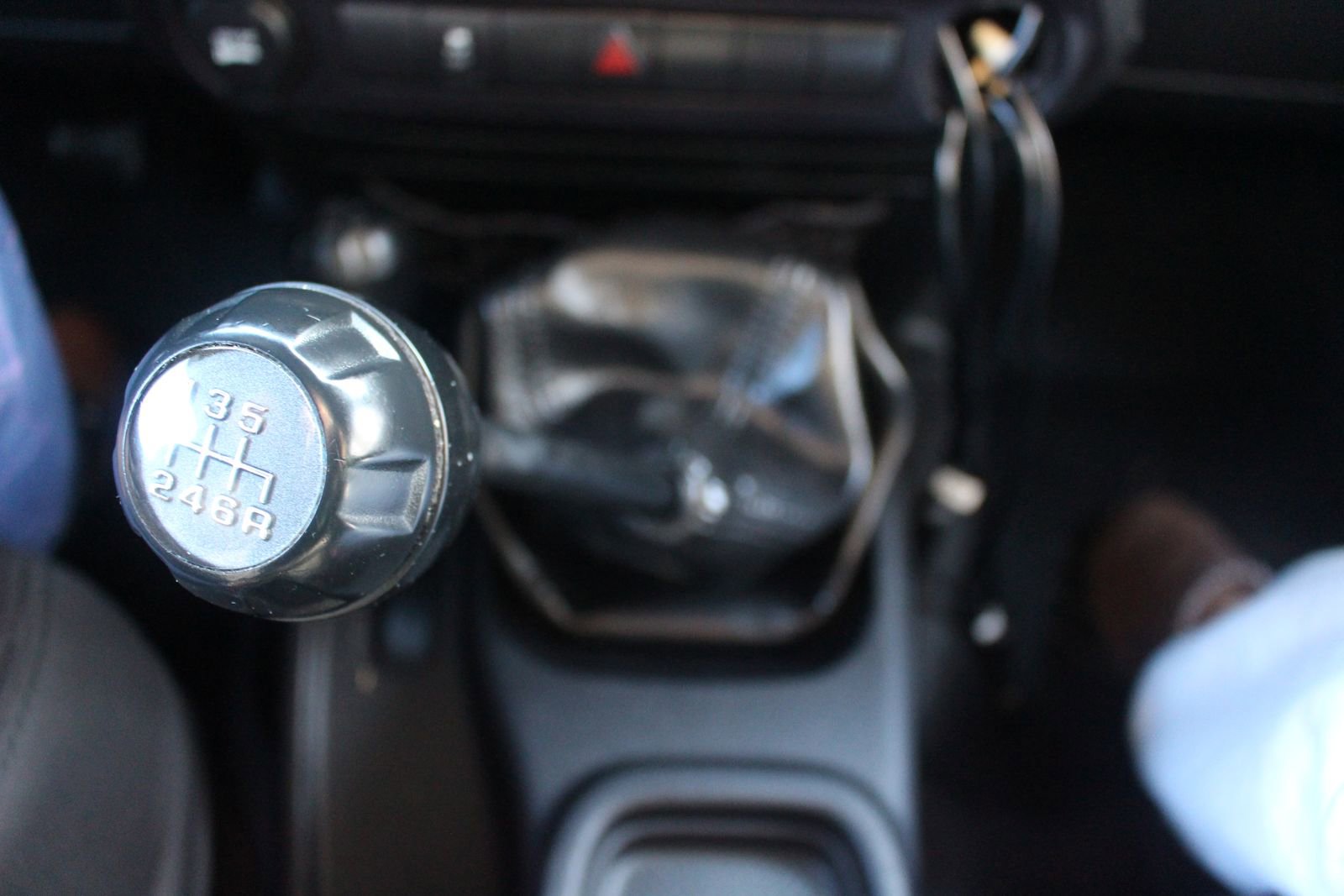 Used 2015 Jeep Wrangler Sport image 28