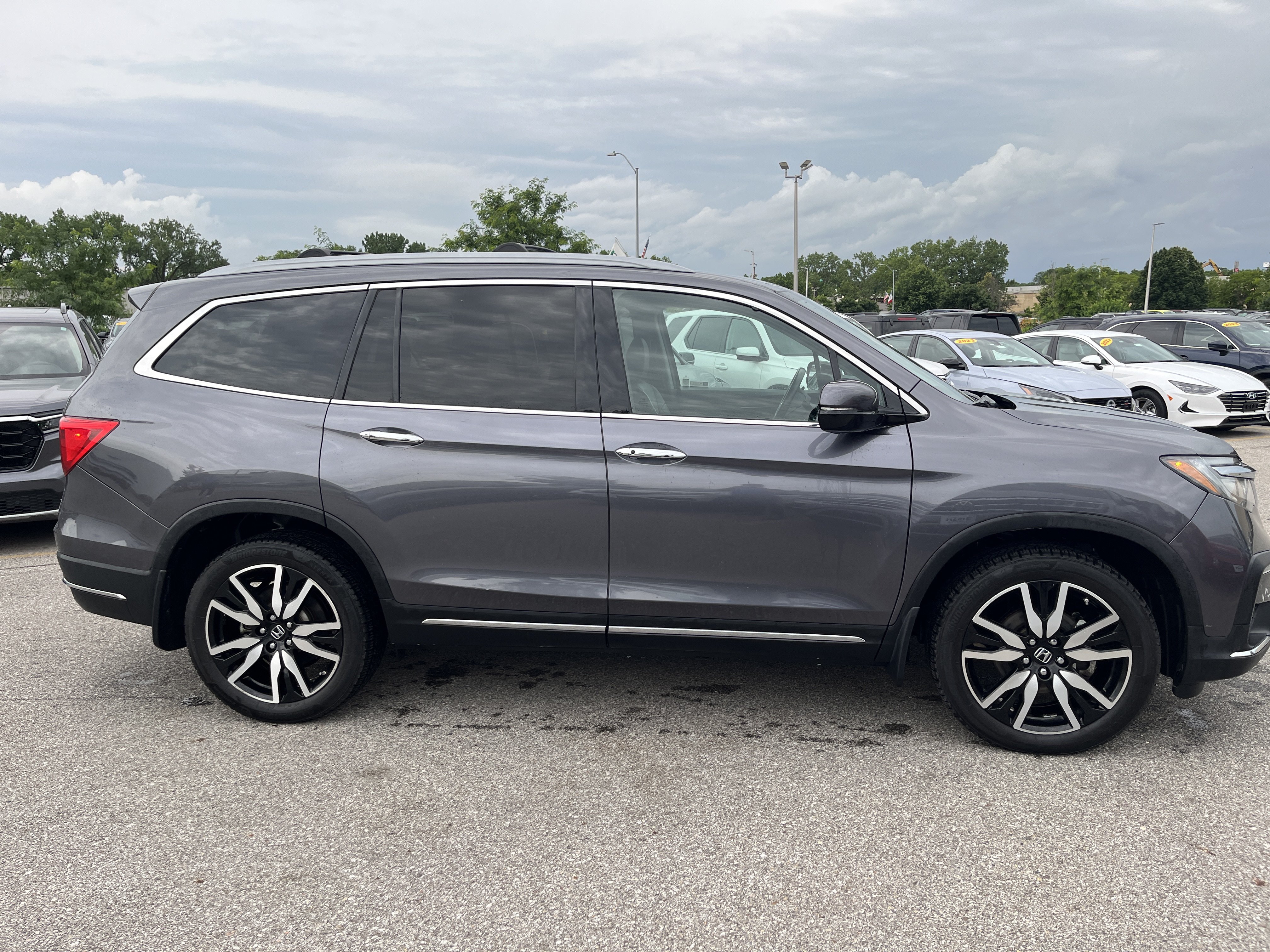 Used 2021 Honda Pilot Touring image 4