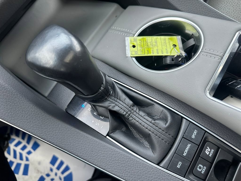 Used 2020 Toyota Avalon Limited w/ Advanced Safety Package image 27