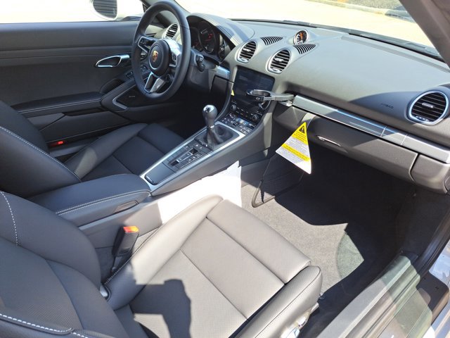 New 2025 Porsche 718 Boxster image 16