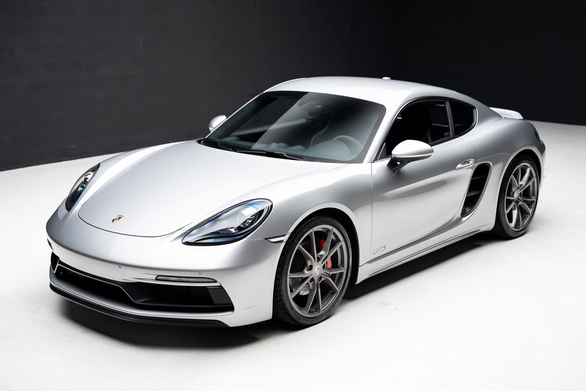 Used 2019 Porsche 718 Cayman GTS image 5