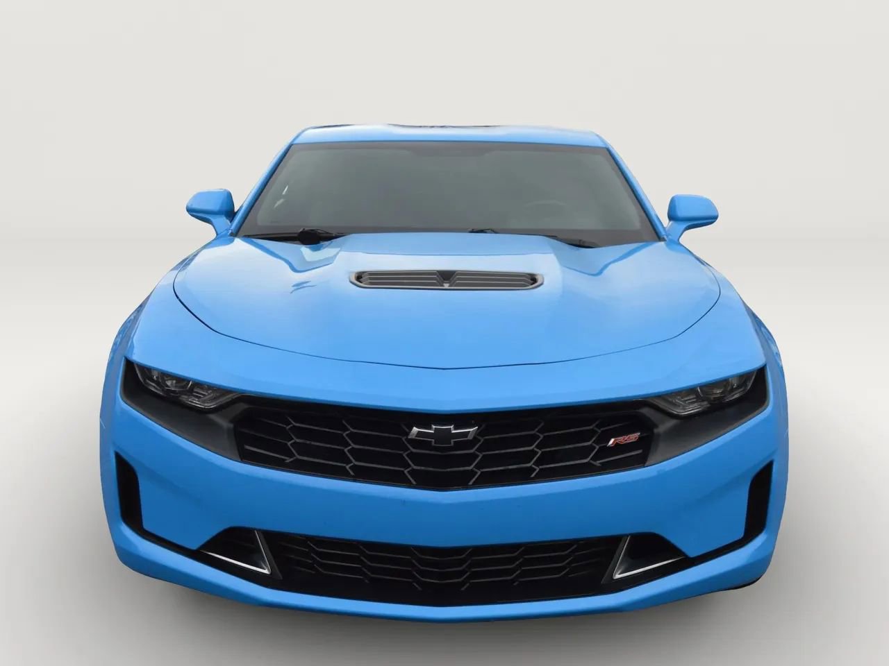 Used 2022 Chevrolet Camaro LT w/ RS Package image 2