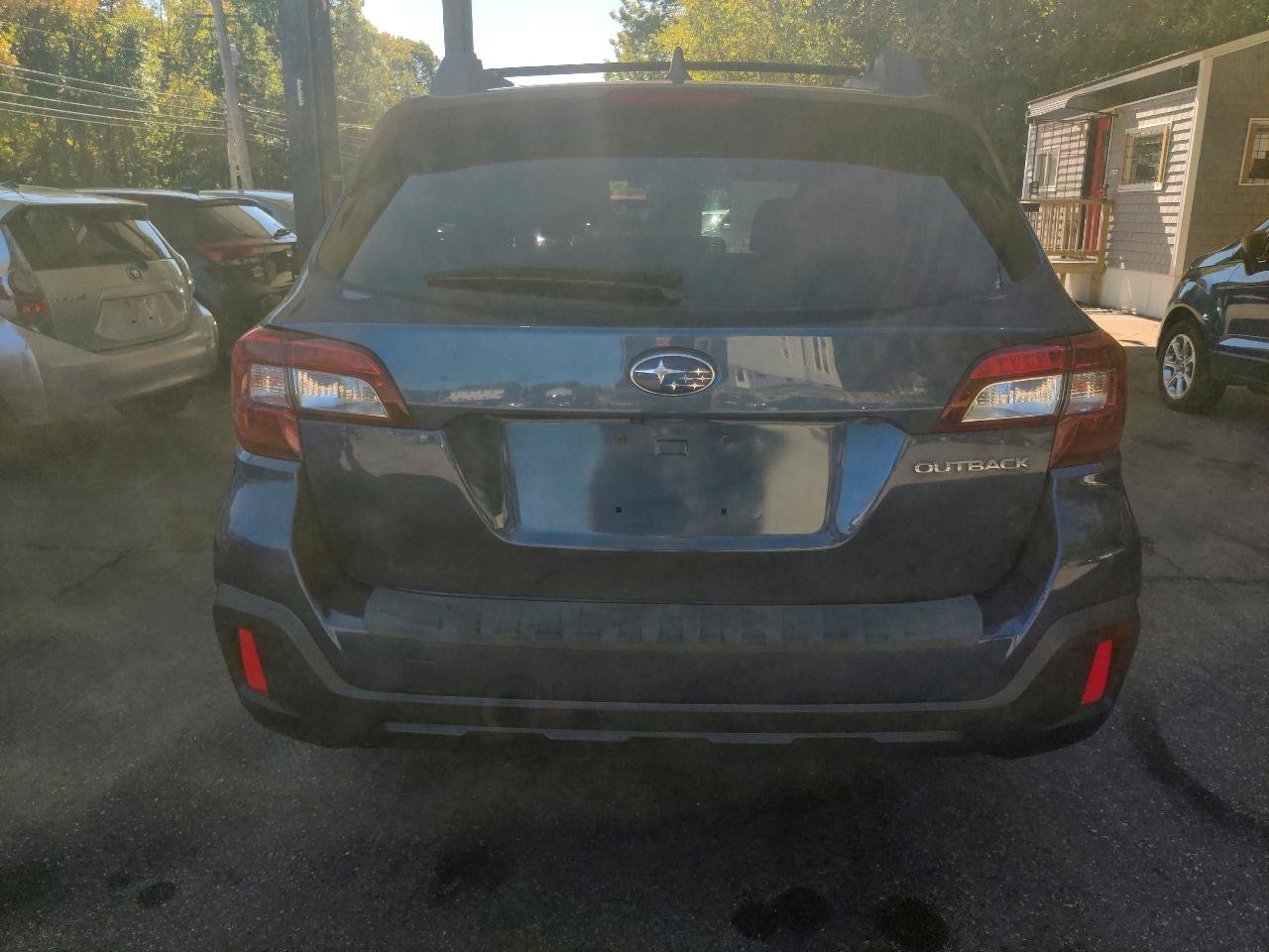 Used 2019 Subaru Outback 2.5i Premium w/ Popular Package #2 AWD/4WD image 5
