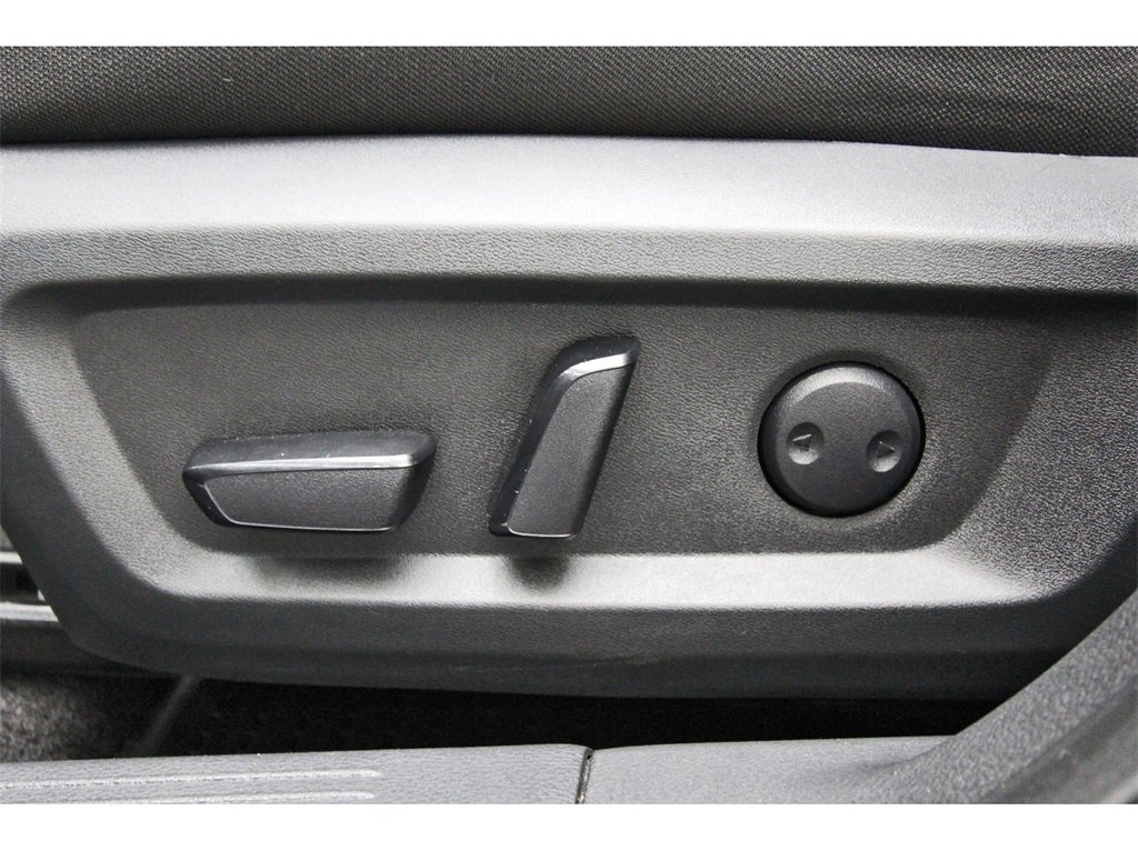 Certified 2023 Nissan Rogue SV image 26