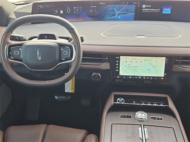 New 2025 Lincoln Navigator L Reserve image 24