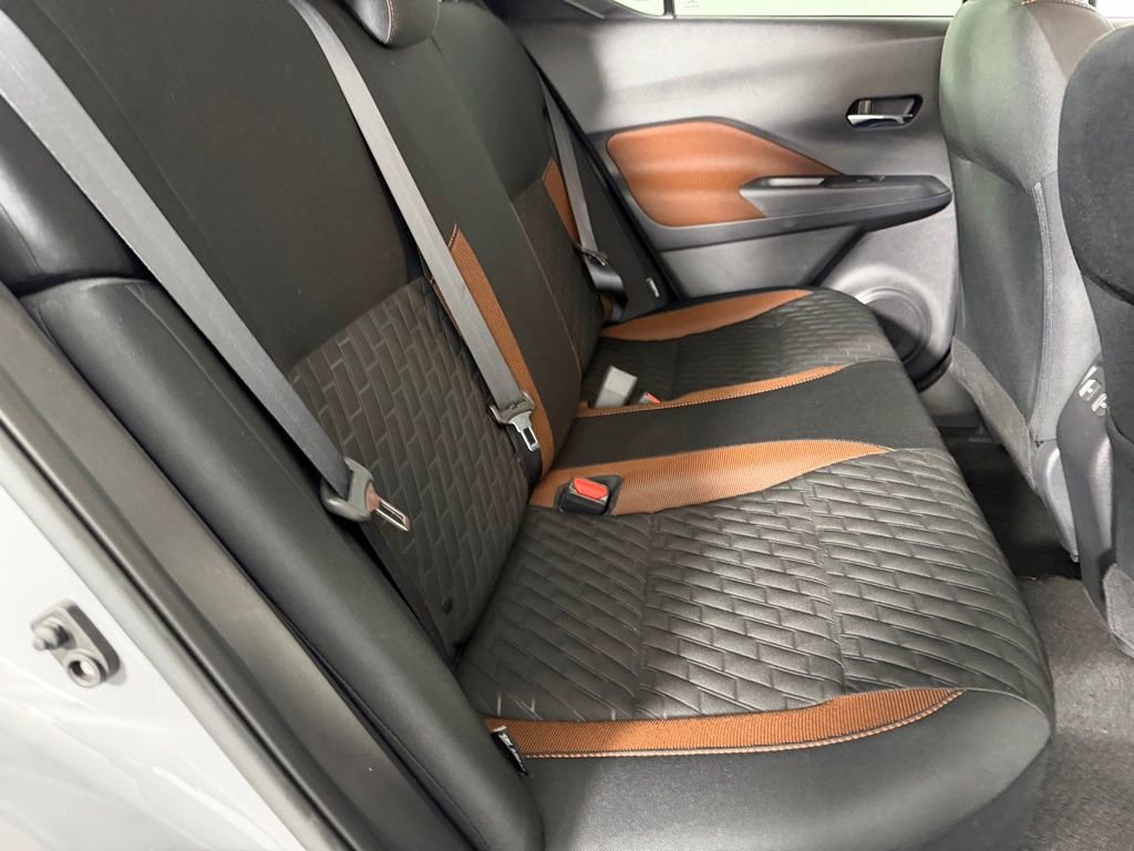 Used 2022 Nissan Kicks SR FWD image 26
