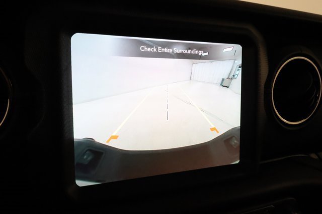 Used 2023 Jeep Gladiator Overland image 16