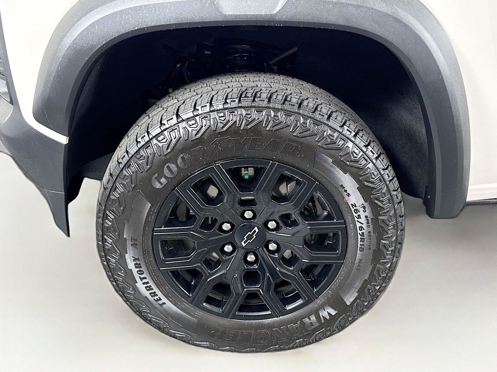 Used 2026 Chevrolet Colorado Trail Boss AWD/4WD image 43