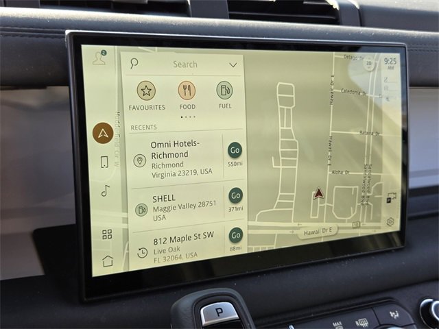 Used 2025 Land Rover Defender 110 S image 26