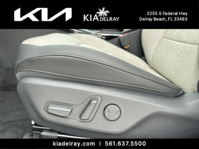 New 2026 Kia Niro SX Touring image 18