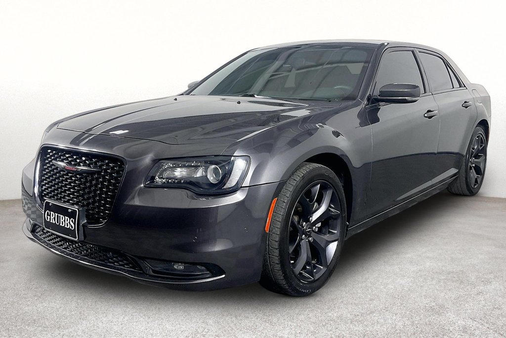 Used 2023 Chrysler 300 S RWD image 13