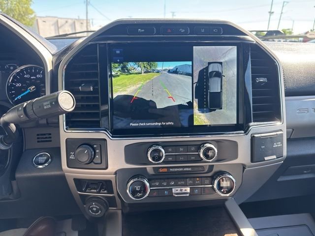 Used 2022 Ford F250 Lariat w/ Lariat Ultimate Package AWD/4WD image 21