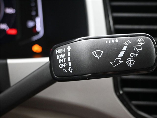 Used 2022 Volkswagen Atlas SE image 25