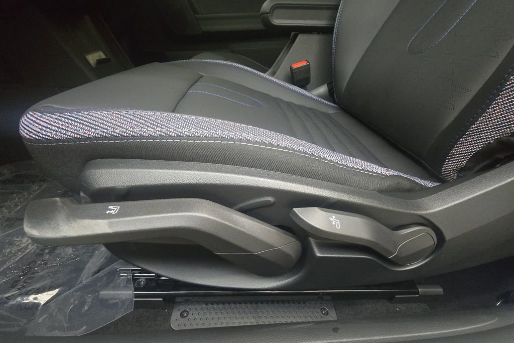 New 2025 MINI Cooper S FWD image 13