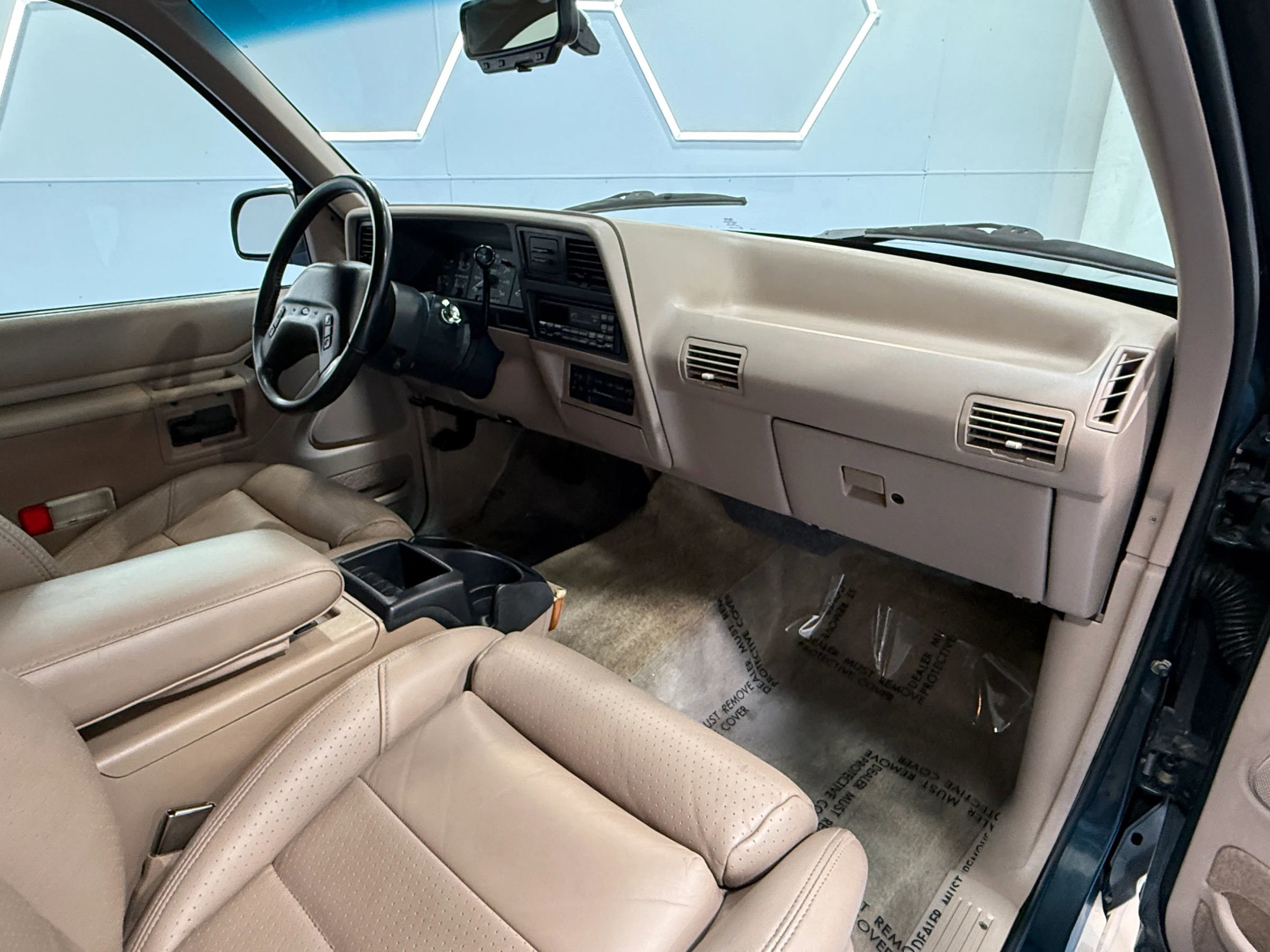 Used 1994 Ford Explorer 4WD 4-Door image 25