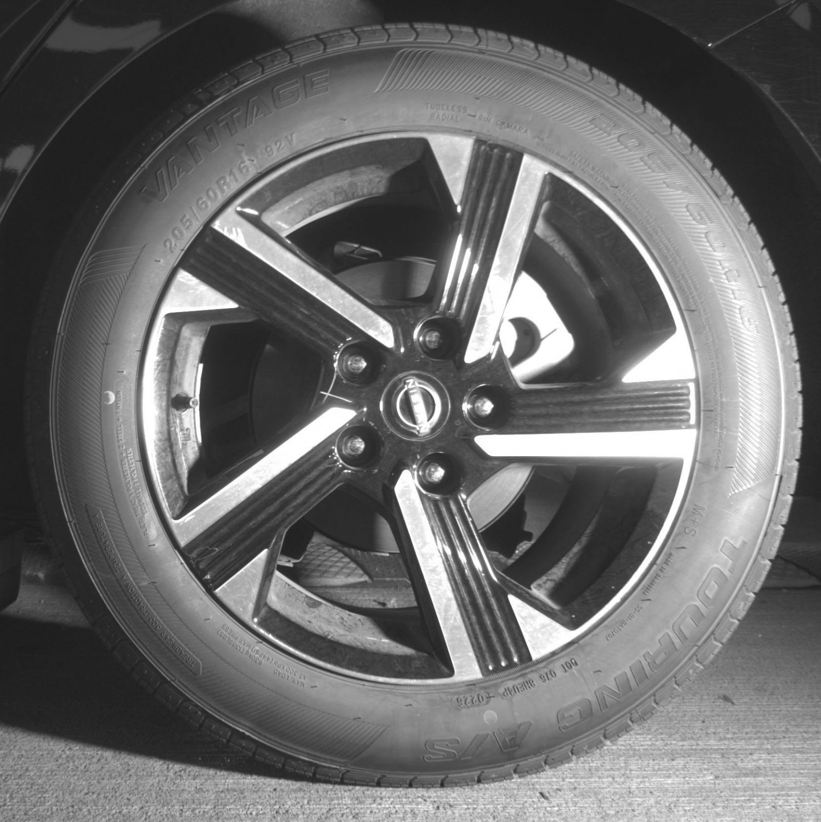 Used 2025 Nissan Sentra SV FWD image 17