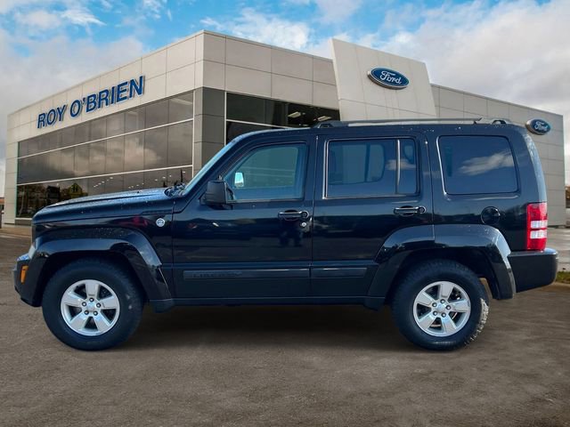 Used 2012 Jeep Liberty Sport w/ Popular Equipment Group AWD/4WD image 2