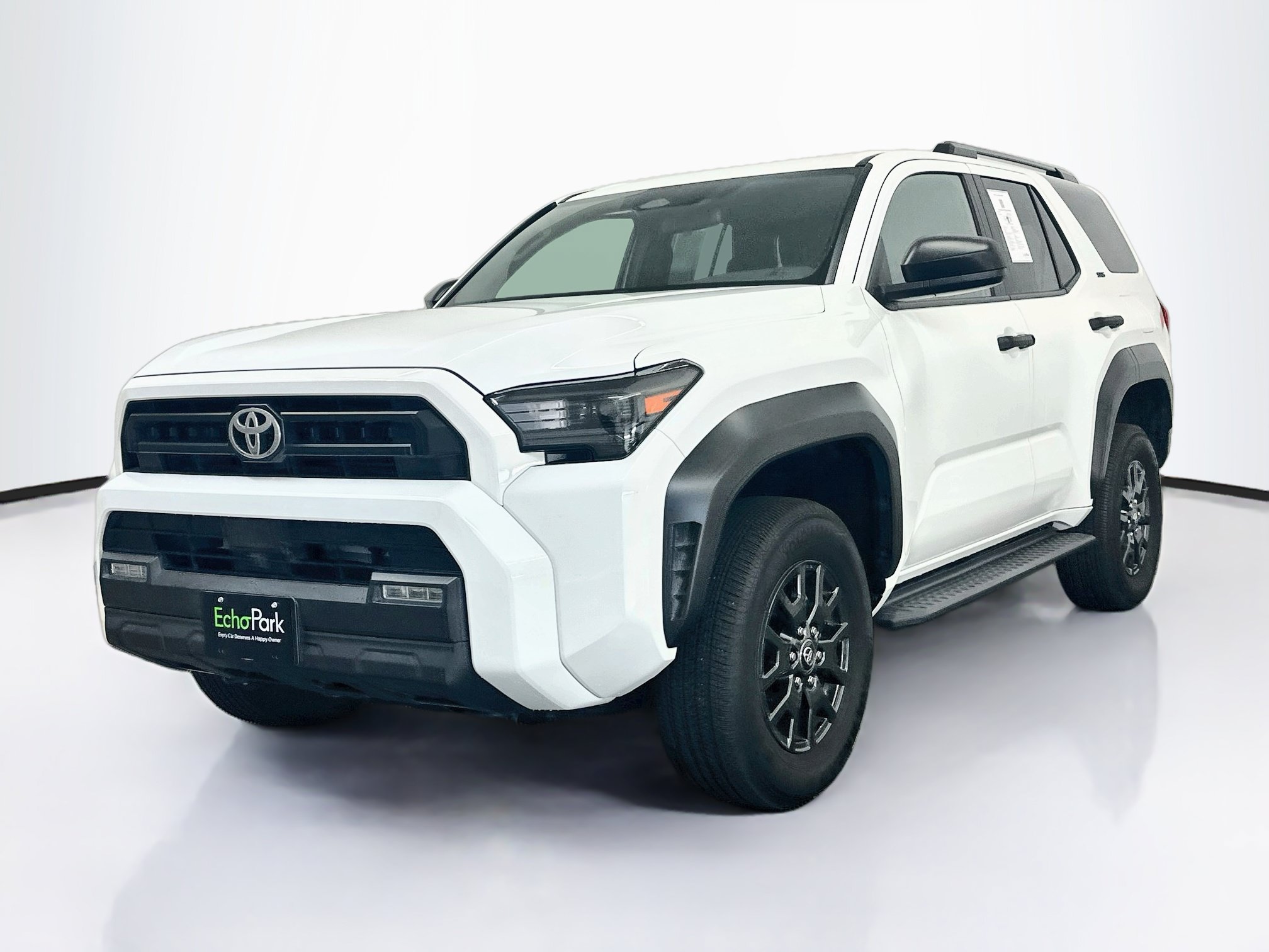 Used 2025 Toyota 4Runner SR5 AWD/4WD image 3