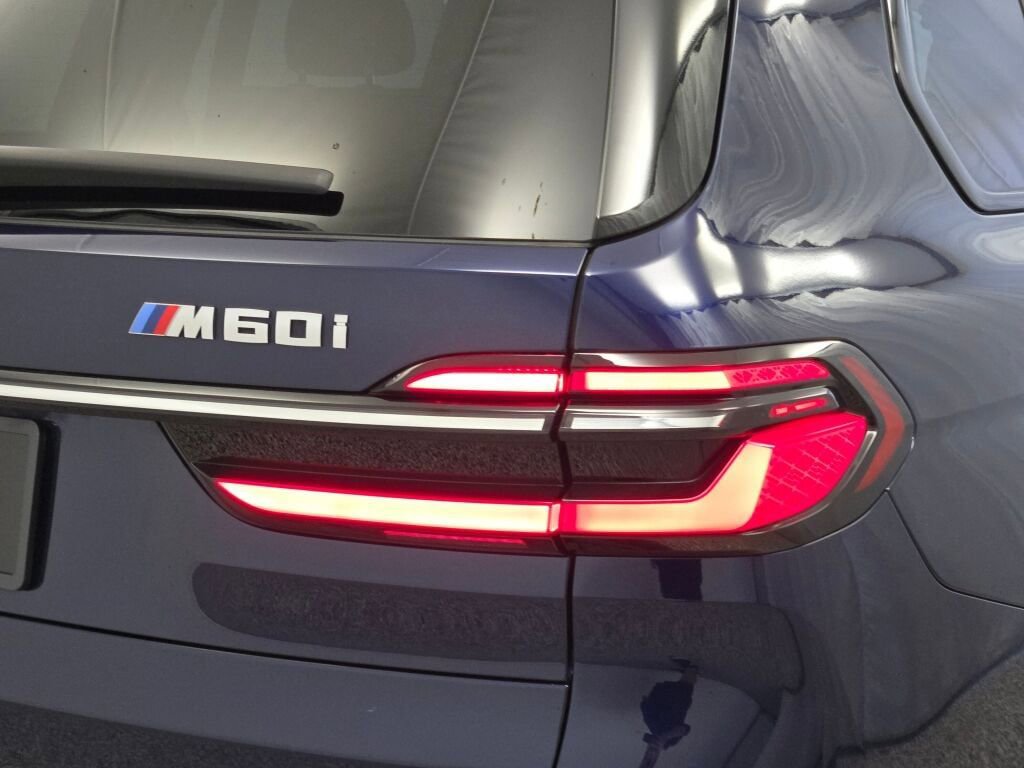 Used 2024 BMW X7 M60i w/ Executive Package image 13