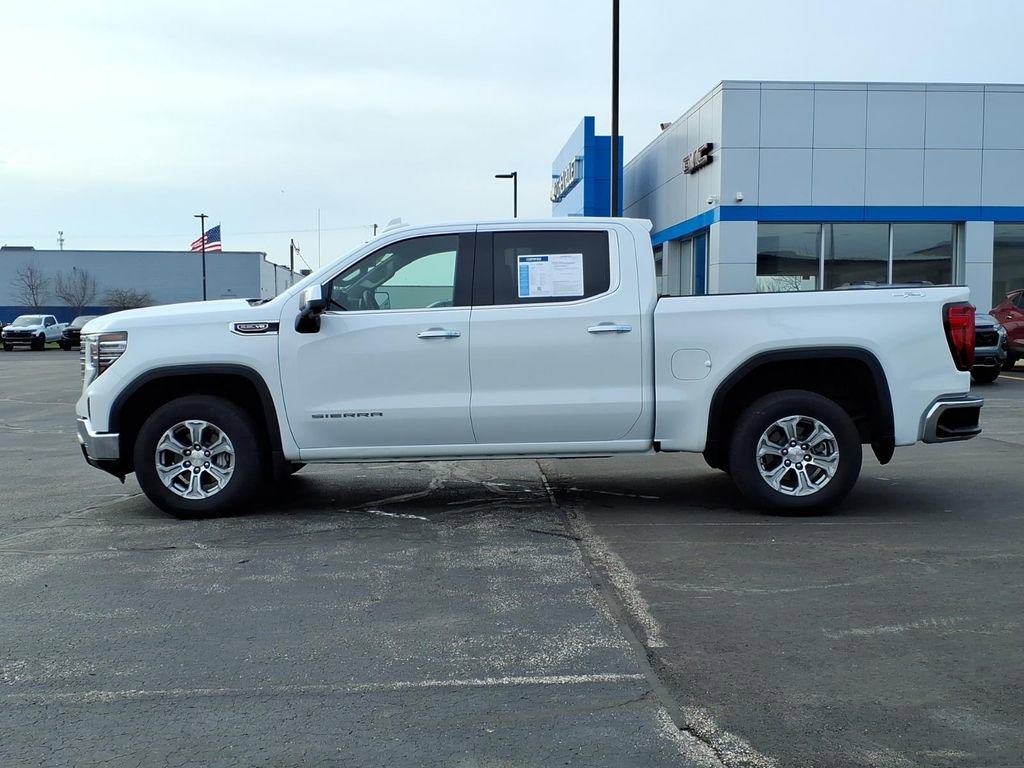 Certified 2025 GMC Sierra 1500 SLT image 10