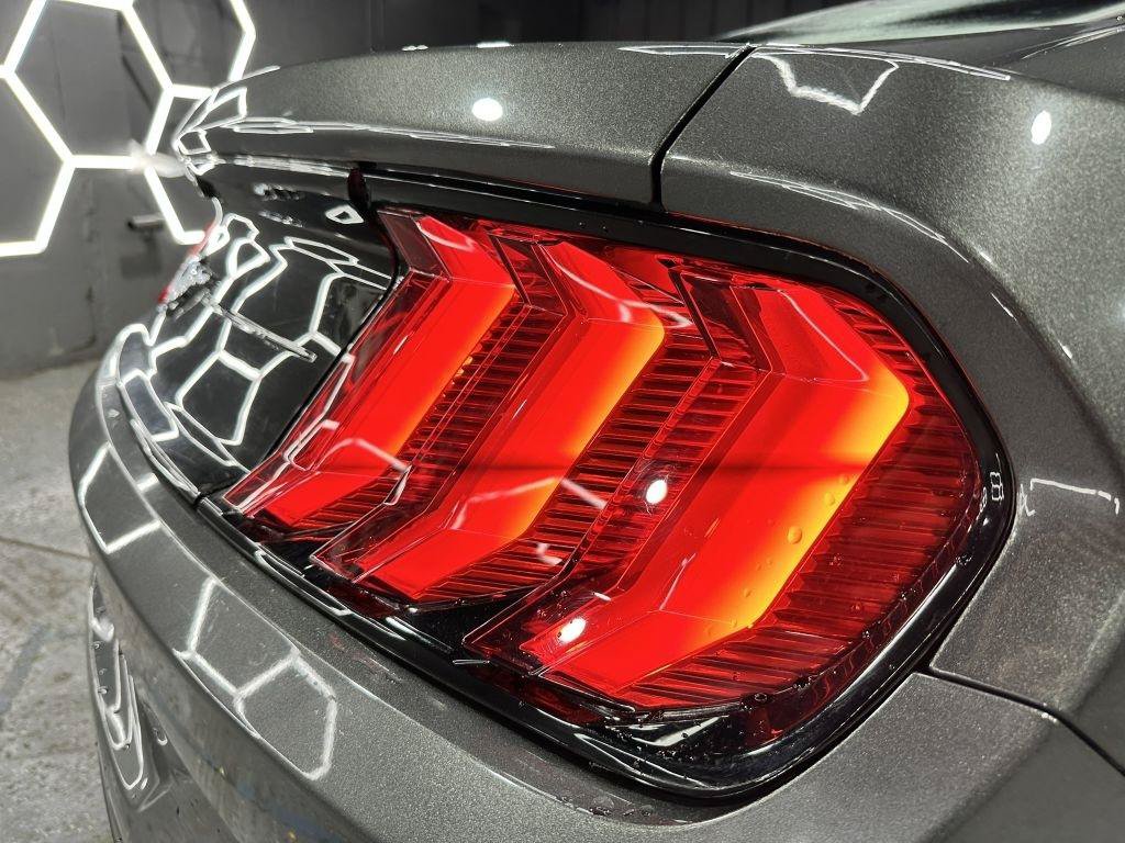 Used 2018 Ford Mustang Premium RWD image 32