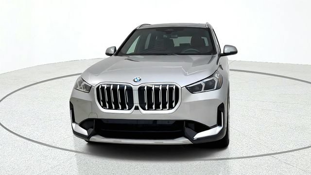 Used 2026 BMW X1 xDrive28i AWD/4WD image 3