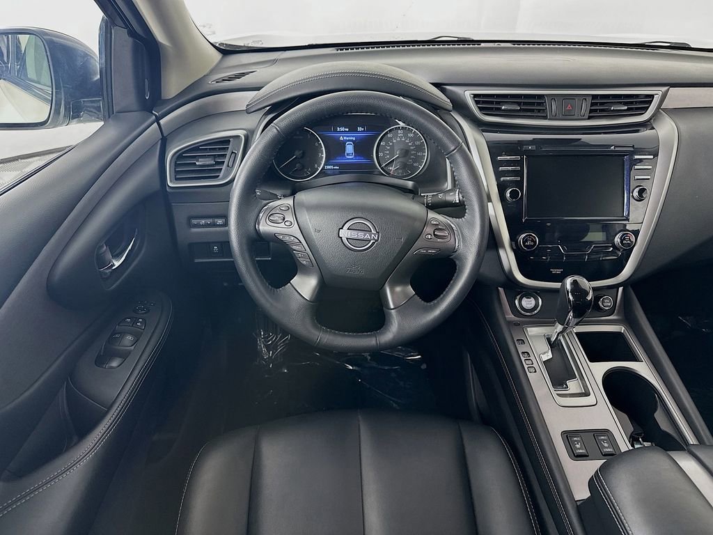 Certified 2024 Nissan Murano SV w/ SV Midnight Edition Package image 31