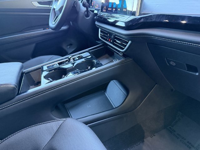 Used 2024 Volkswagen Atlas Cross Sport SE FWD image 38