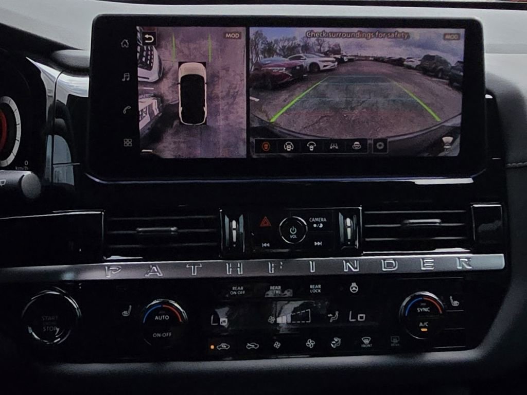 New 2026 Nissan Pathfinder SL w/ SL Premium Package image 17