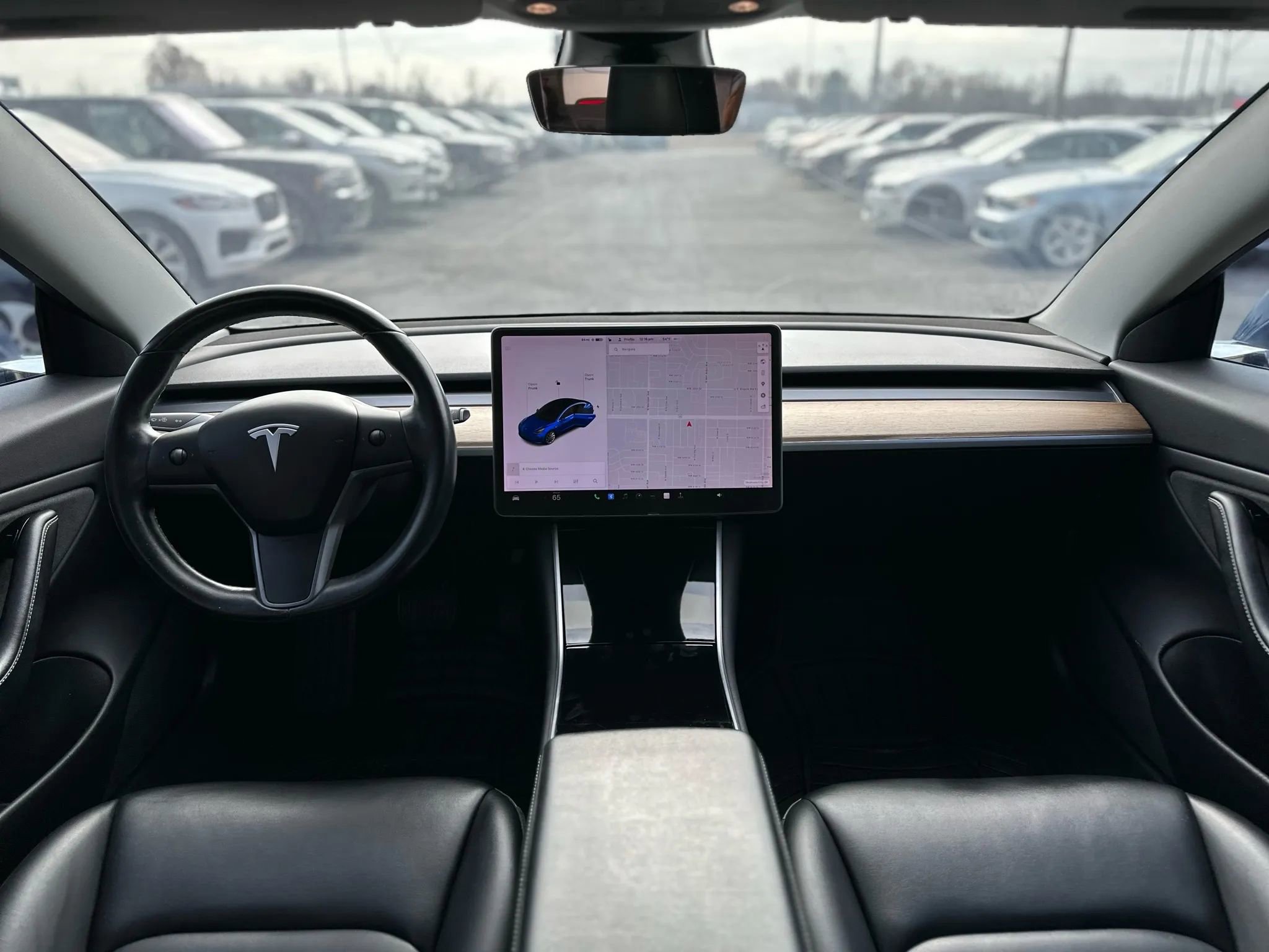 Used 2019 Tesla Model 3 Standard Range Plus image 12