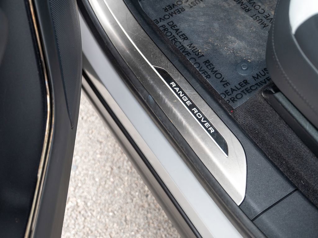 Certified 2025 Land Rover Range Rover Sport Dynamic SE AWD/4WD image 17