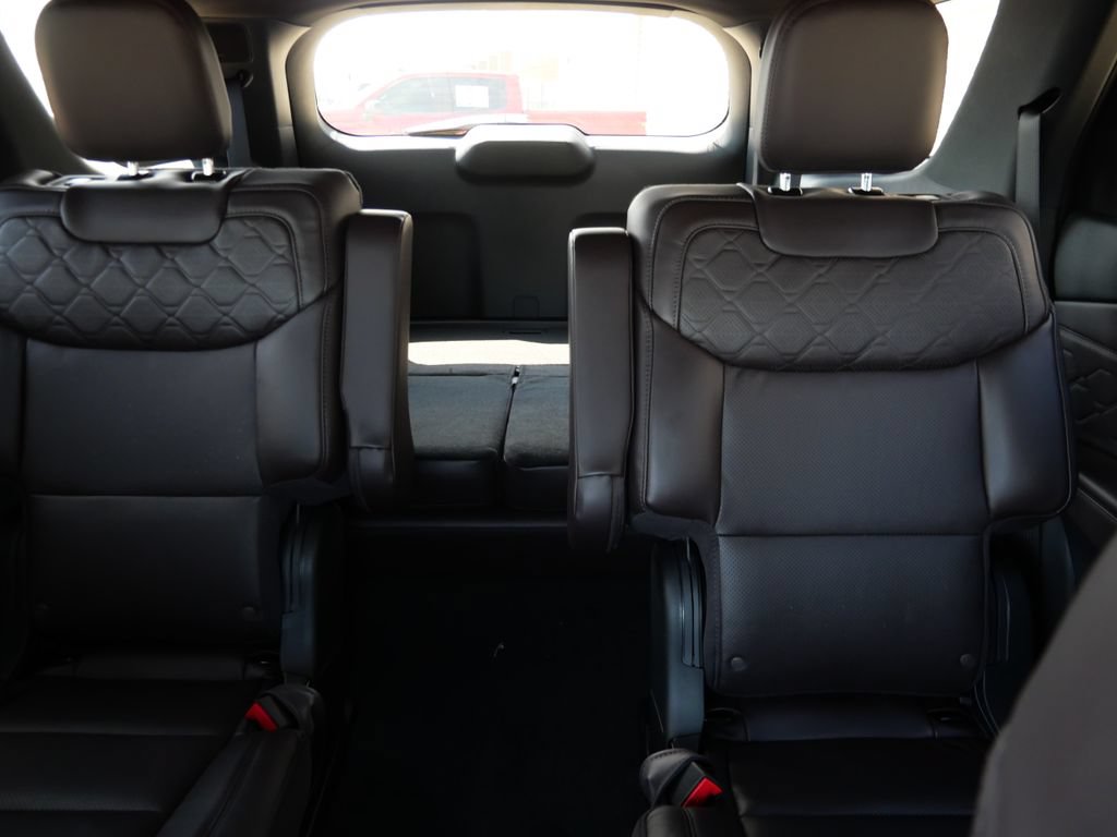 New 2026 Ford Explorer Platinum w/ LUX Leather Package AWD/4WD image 14