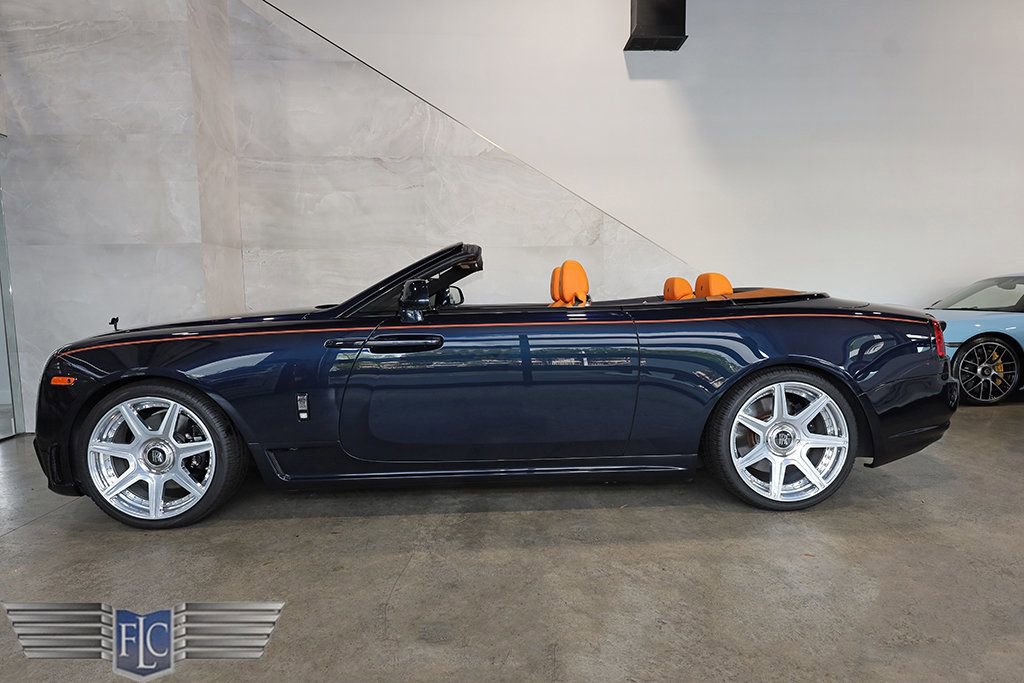 Used 2017 Rolls-Royce Dawn image 46