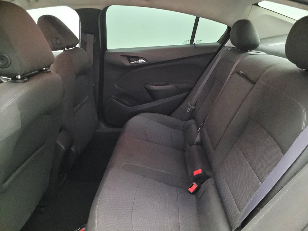 Used 2017 Chevrolet Cruze LT w/ Convenience Package image 18