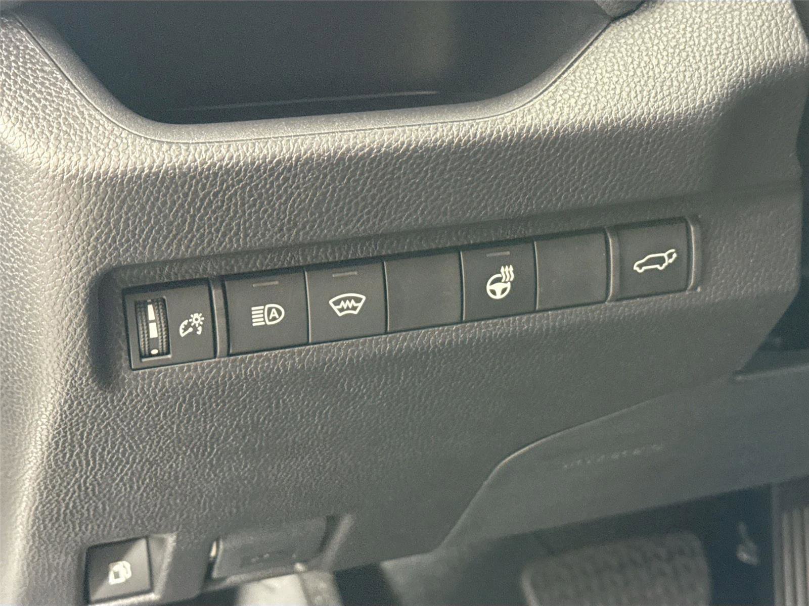 Used 2025 Toyota RAV4 XLE Premium image 14