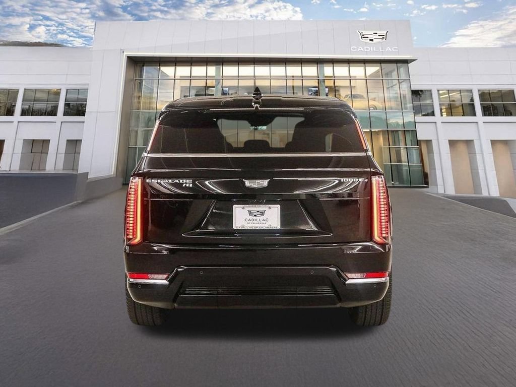 Used 2026 Cadillac Escalade IQ Luxury 1 AWD/4WD image 5
