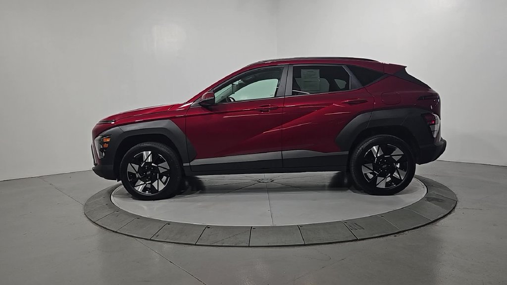 Certified 2025 Hyundai Kona SEL AWD/4WD image 2