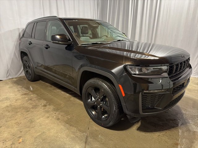 New 2026 Jeep Grand Cherokee Limited w/ Limited Altitude Package image 2