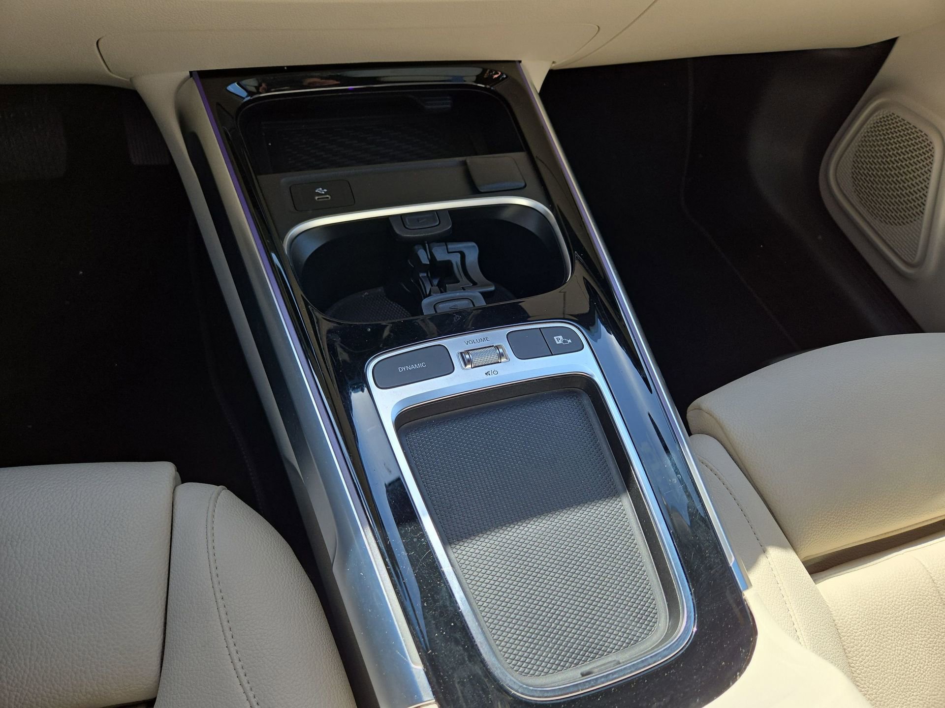 Used 2025 Mercedes-Benz GLB 250 image 22