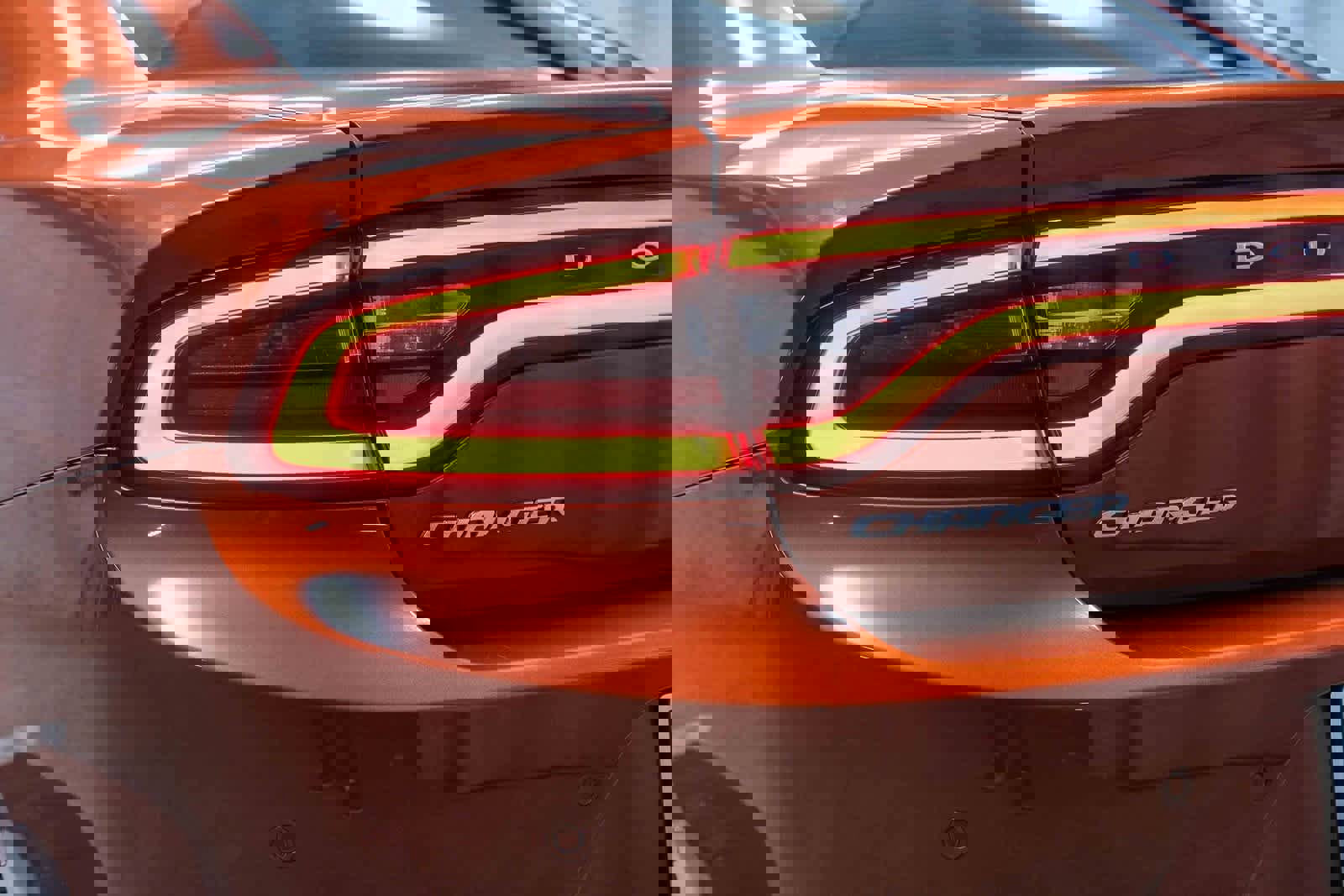 Used 2023 Dodge Charger SXT image 7