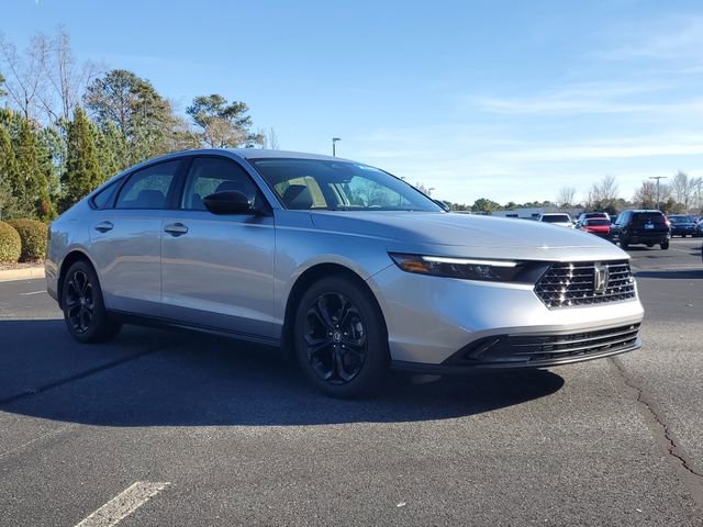 Used 2025 Honda Accord SE image 3