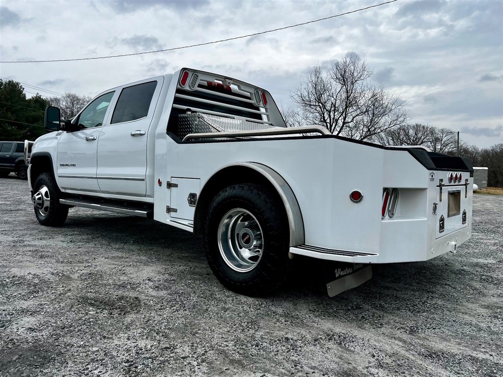 Used 2015 GMC Sierra 3500 Denali w/ Duramax Plus Package image 2