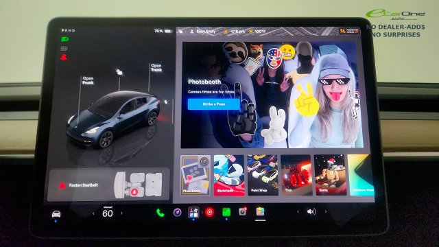 Used 2025 Tesla Model Y Long Range RWD image 68