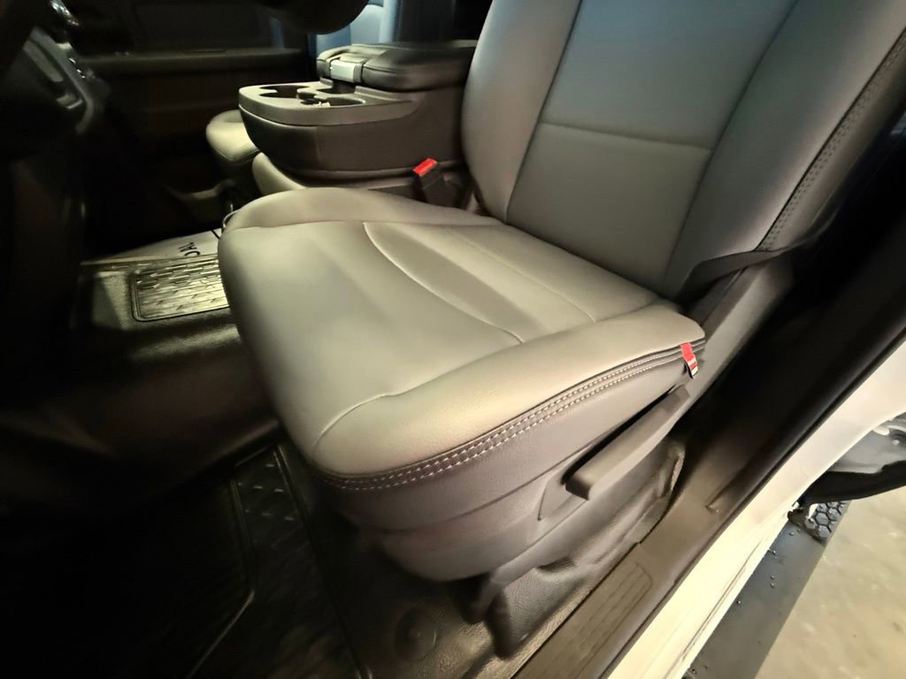 New 2026 RAM 3500 Tradesman w/ Chrome Appearance Group image 22