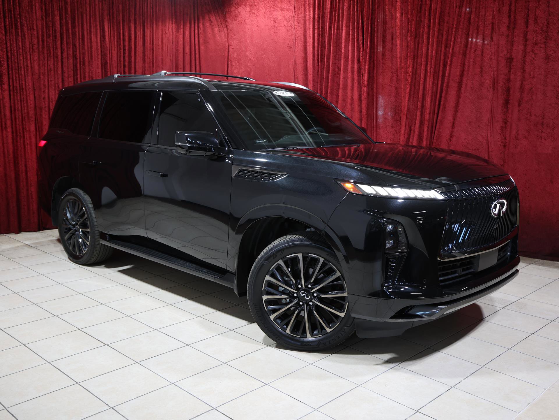 Used 2025 INFINITI QX80 Autograph w/ Autograph Exterior Package image 2