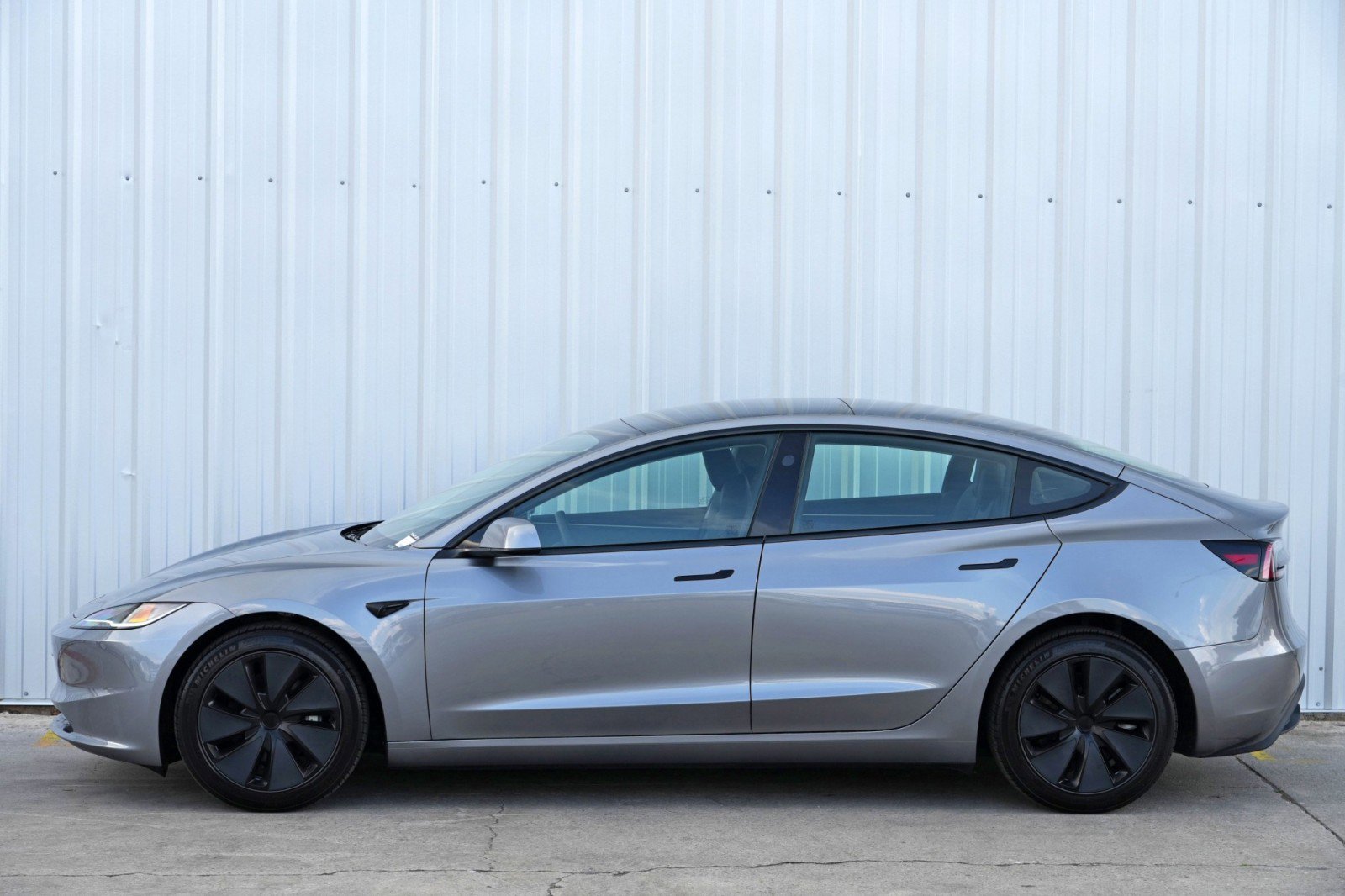 Used 2025 Tesla Model 3 Long Range image 53