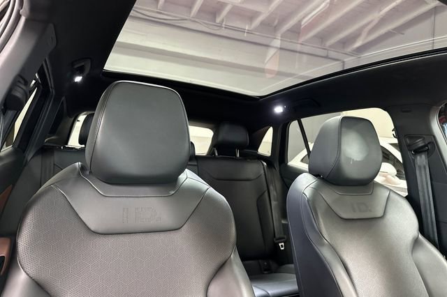 Used 2022 Volkswagen ID.4 Pro S w/ Gradient Package image 20