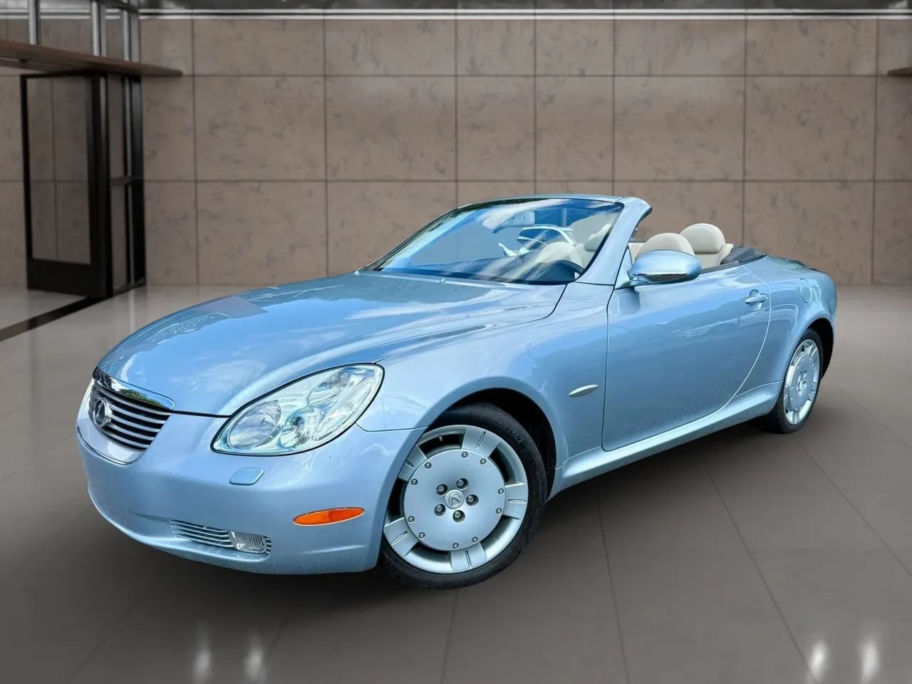 Used 2004 Lexus SC 430 Convertible RWD image 22